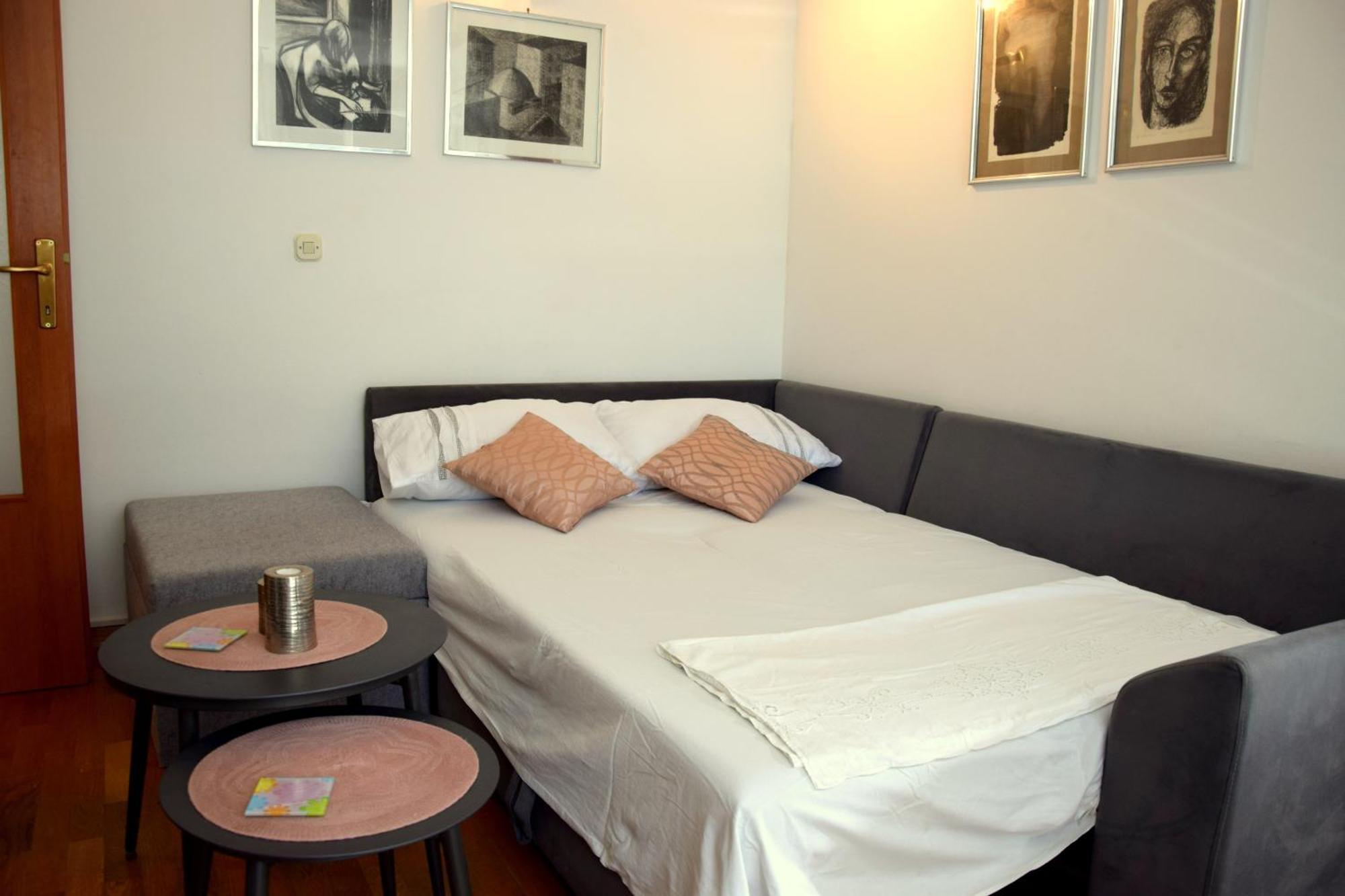 Apartment Marimar, Beachfront 1St Row Split Bagian luar foto