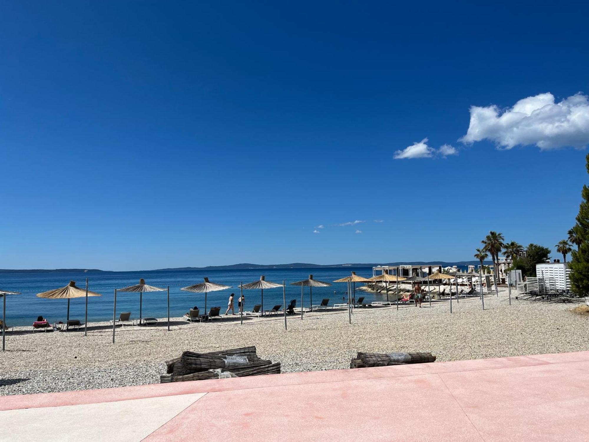 Apartment Marimar, Beachfront 1St Row Split Bagian luar foto
