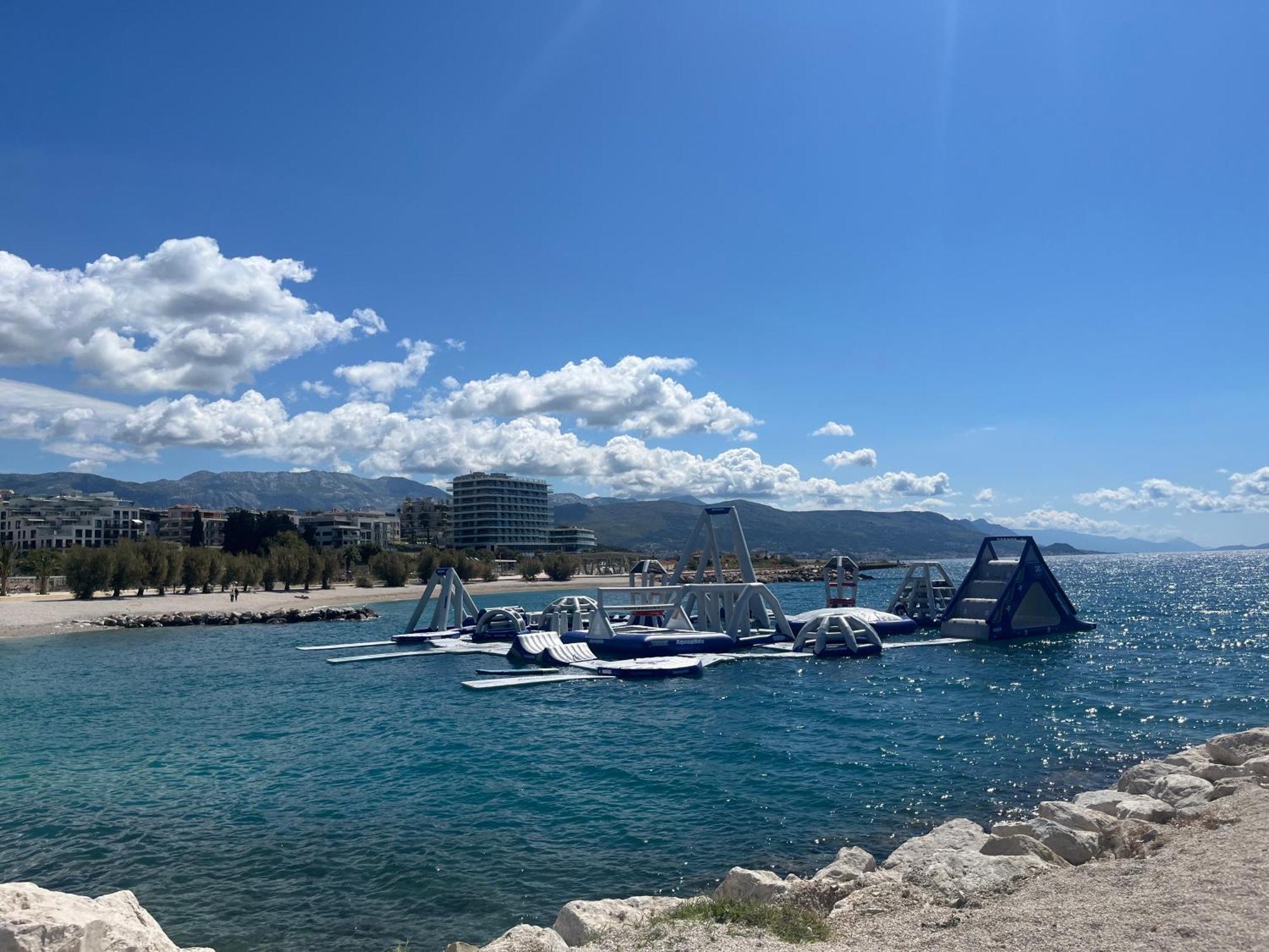 Apartment Marimar, Beachfront 1St Row Split Bagian luar foto